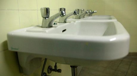 В Бийске на теплосетях выявили 55 дефектов, горячую воду в районе Треста отключат с 10 по 14 августа В Бийске на теплосетях выявили 55 дефектов, горячую воду в районе Треста отключат с 10 по 14 августа